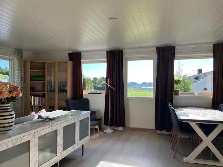 Lekkert Gjestehus Med Gratis Parkering Pa Stedet. Levanger Buitenkant foto